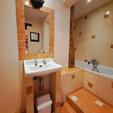 Dri Les Courtils * 라로셰안알데네