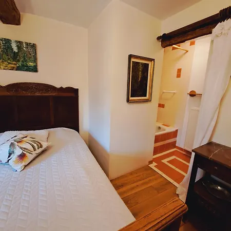 Dri Les Courtils Hébergement de vacances *